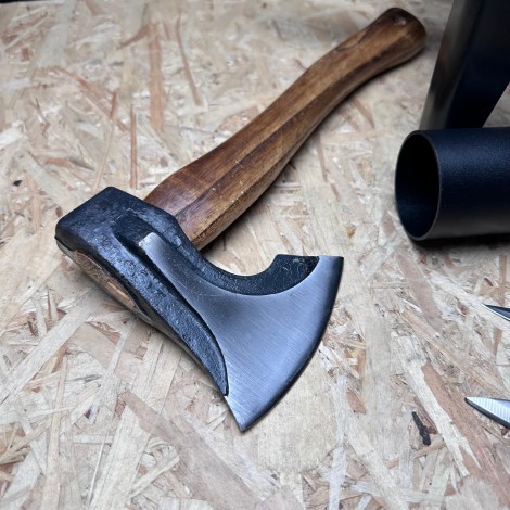 Set macelarie 7 piese, Toporisca, Arzator, Pirostrie 40x40 m, Furtun gaz, 3 Cutite otel inox, ideal camping