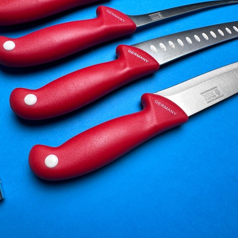 Set macelarie 7 piese, Topor fier forjat, 6 Cutite otel inoxidabil, rosu