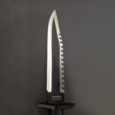 Cutit camping Rambo First Blood 36cm, lama otel inox cu margine zimtata si varf dublu, teaca piele maro, RAMBO-36