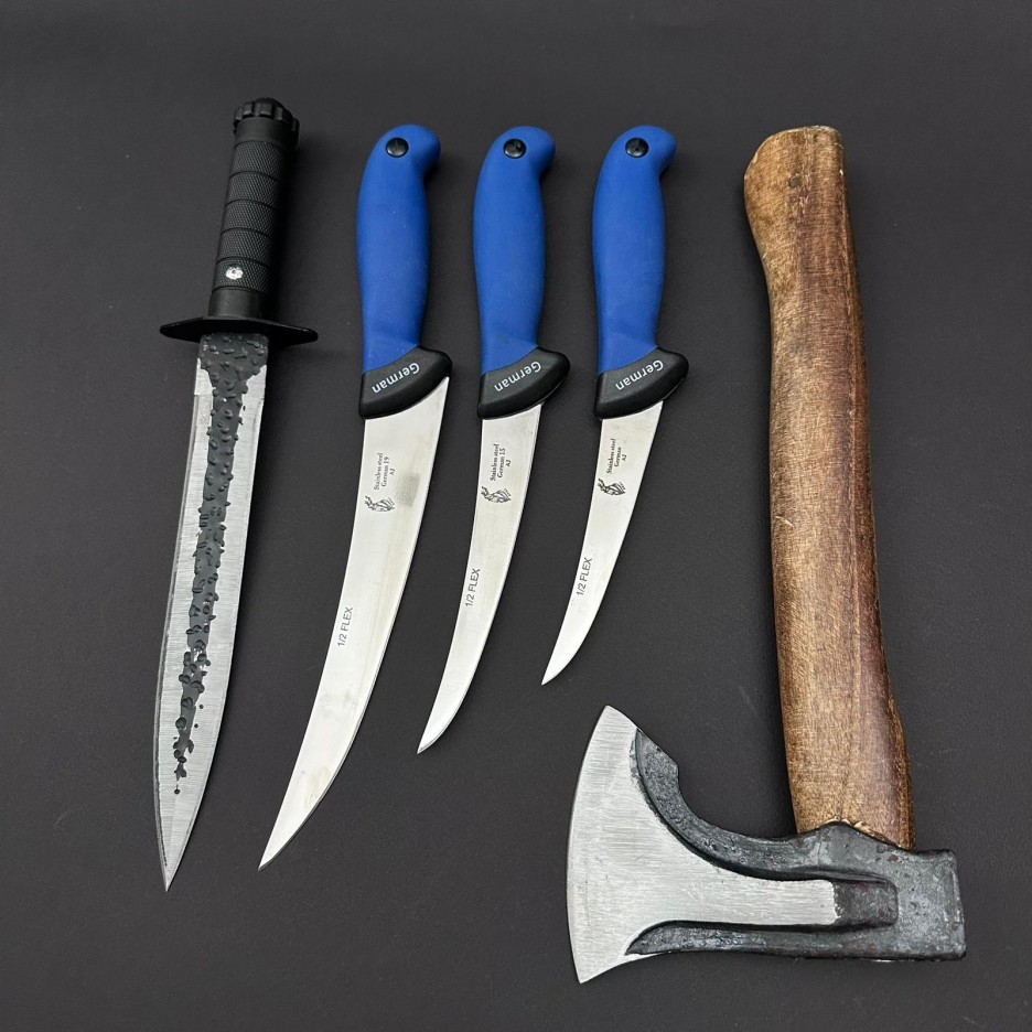 Set macelarie maner silicon SLNA 5 piese, Toporisca 34cm, Cutit fier forjat si 3 cutite otel inox, albastru