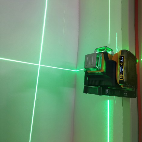 Nivela laser verde 3D StahlMayer, 2 acumulatori 5V 6Ah, 3 fascicule, trepied